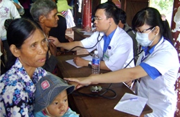 Những thầy thuốc trẻ mang "cái khỏe" đến cho đồng bào